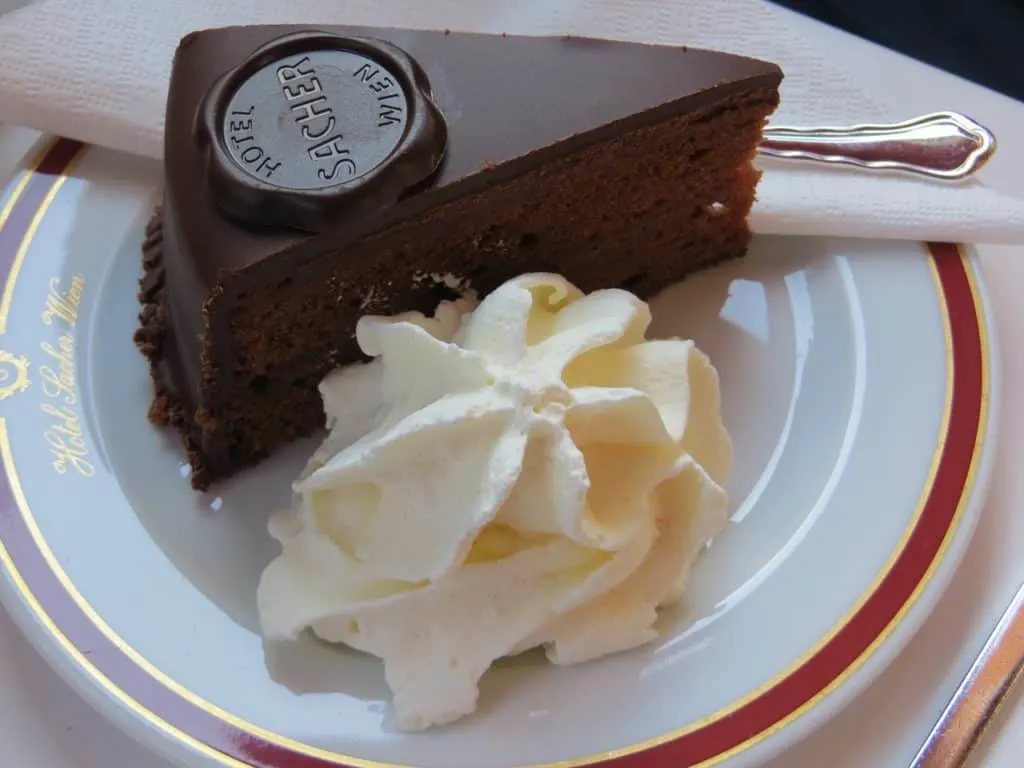 sacher cake 1280575 1280