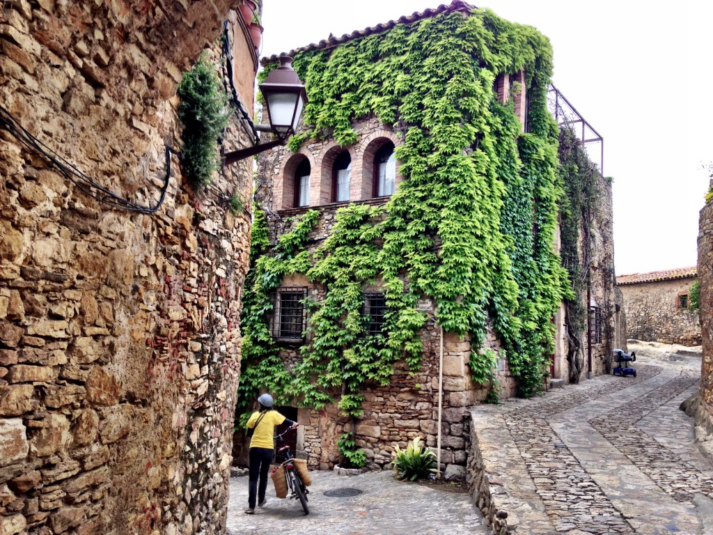 e-biking through medieval villages