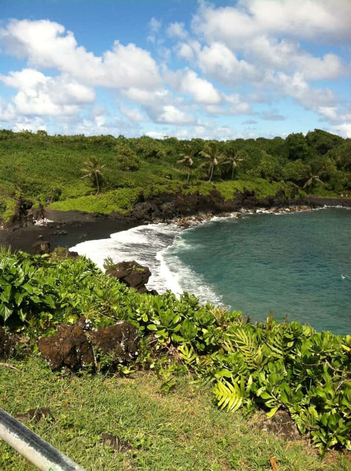 road to hana bay