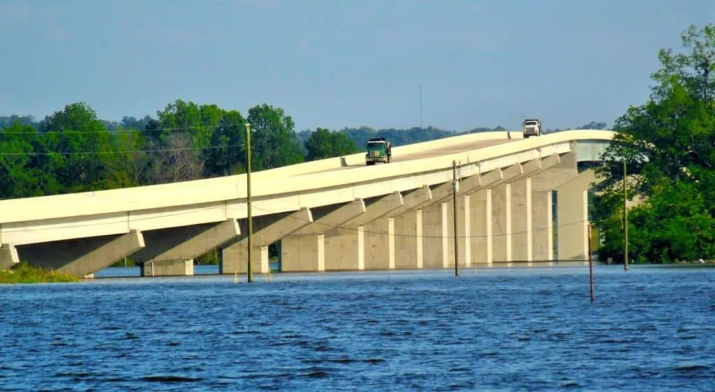 mississippi river bridge