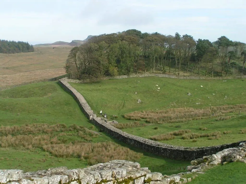 uk walking trail hadrian's wall