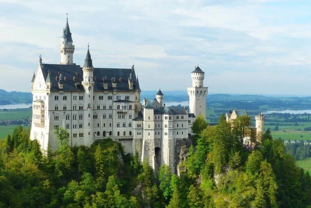 neuschwanstein castle gfc79f5397 1280