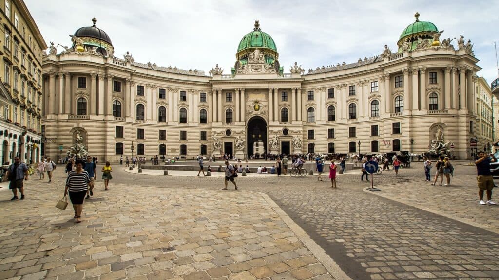 vienna hofburg palace