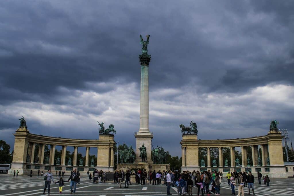 heroes square budapest