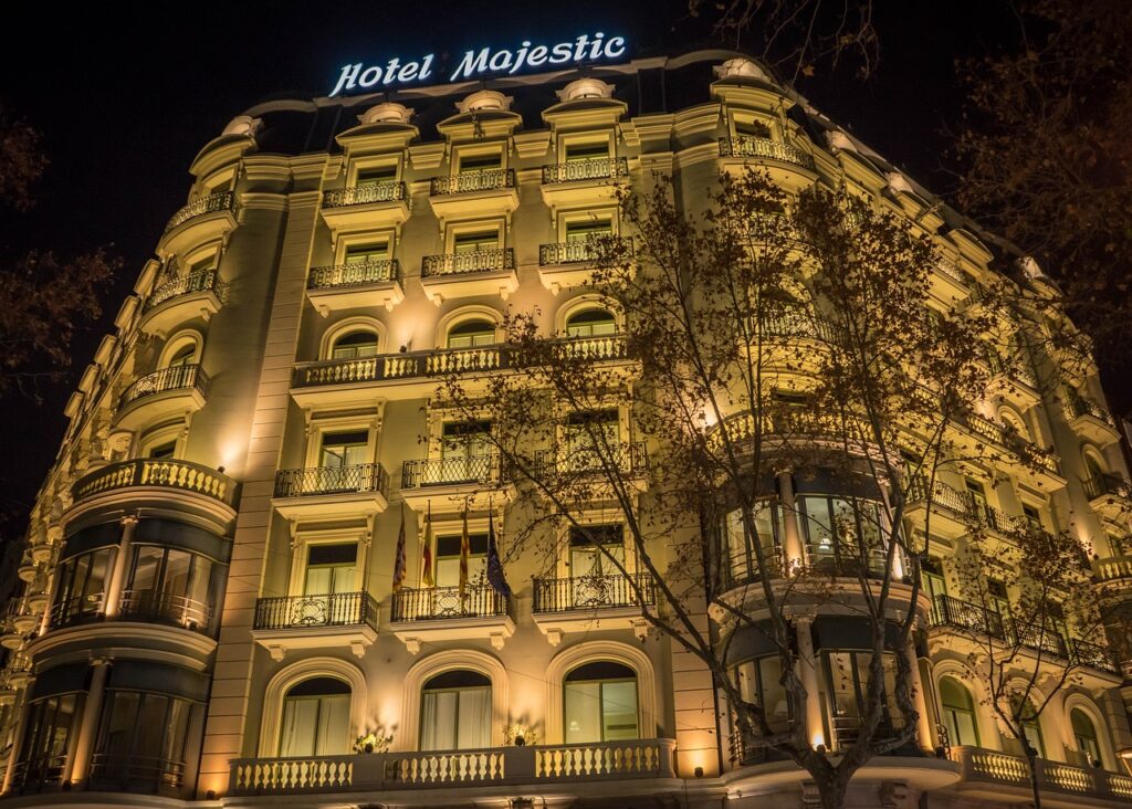 hotel majestic 1157570 1280