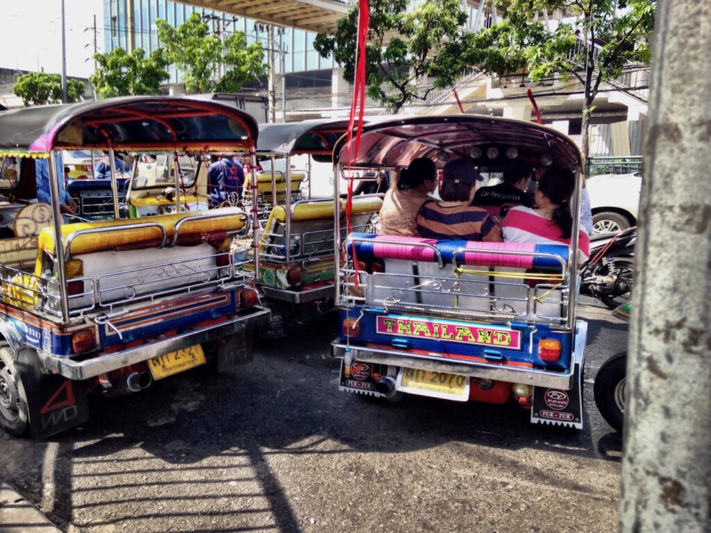 tuk tuks in bangkok