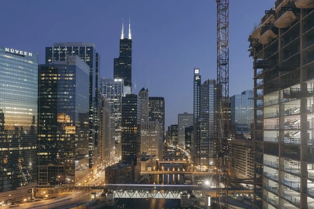 chicago skyline at night