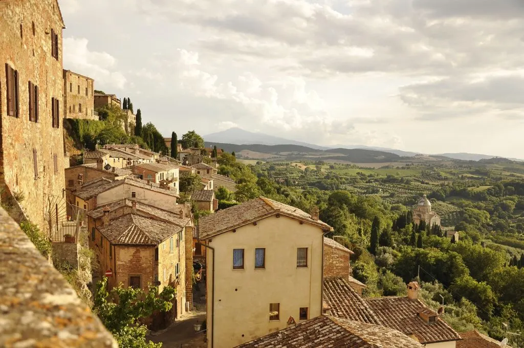 tuscany italy montepulciano